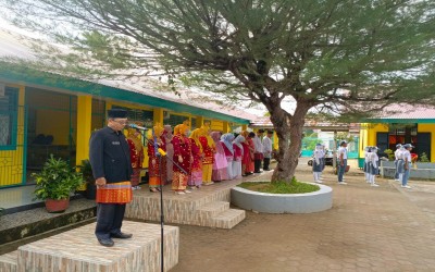 Upacara Hardiknas SMAN 9 Kota Bengkulu Jumat 2 Mei 2025